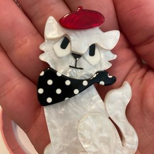 French kitty brooch